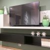 Atlante - pensile 1 anta con Mensola Shiro in offerta con televisore 55" Samsung -- Tomasella - immagine 2