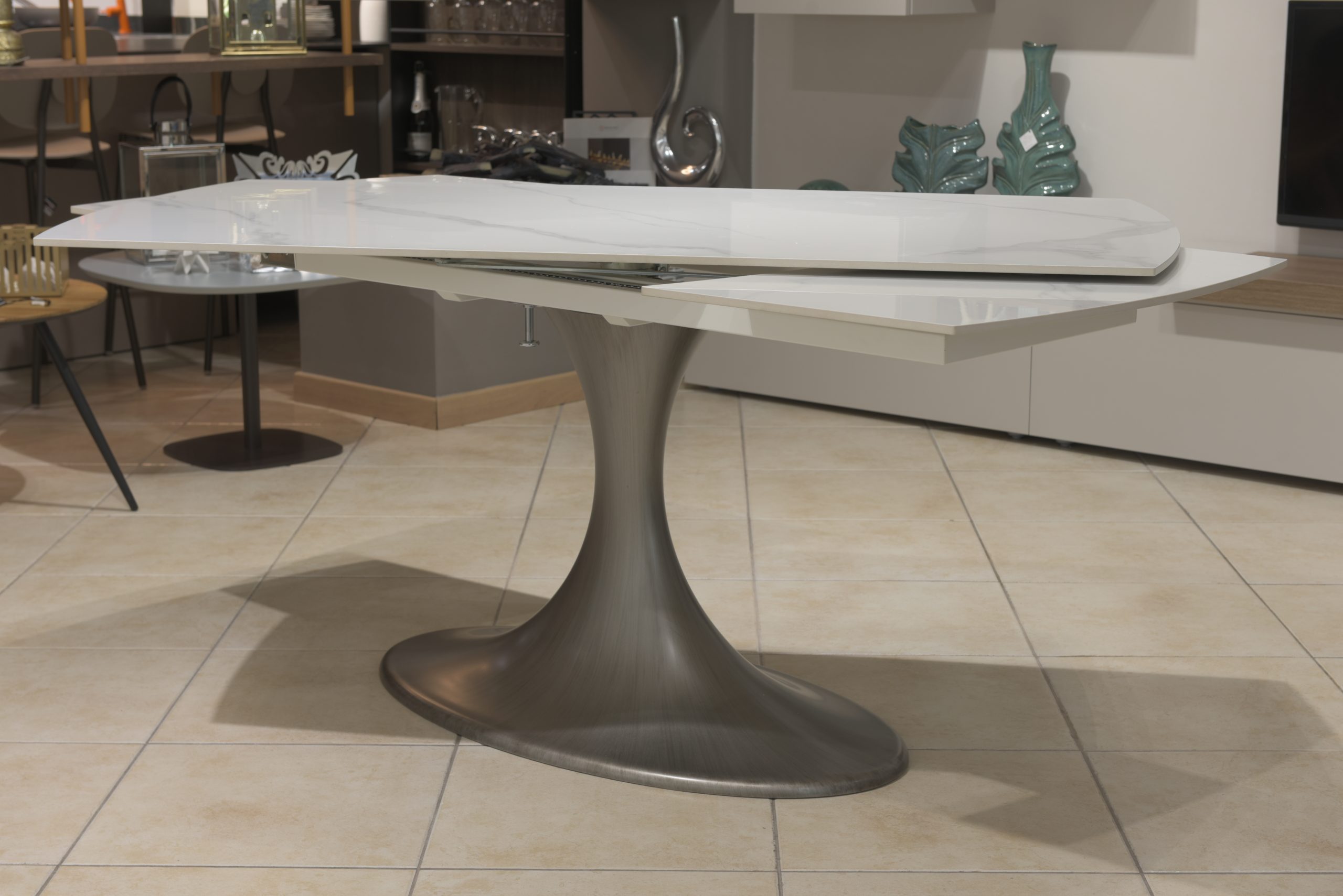 Tavolo Vortice con basamento Calice extra sconto irripetibile - immagine 10